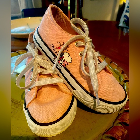 Peanuts Snoopy Pink “You are so loved” Canvas Tie Shoes - Size 10 - Picture 1 of 10